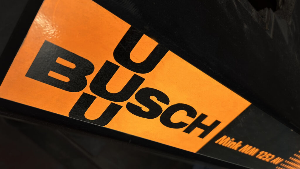 busch mink mm1251av logo on a pump